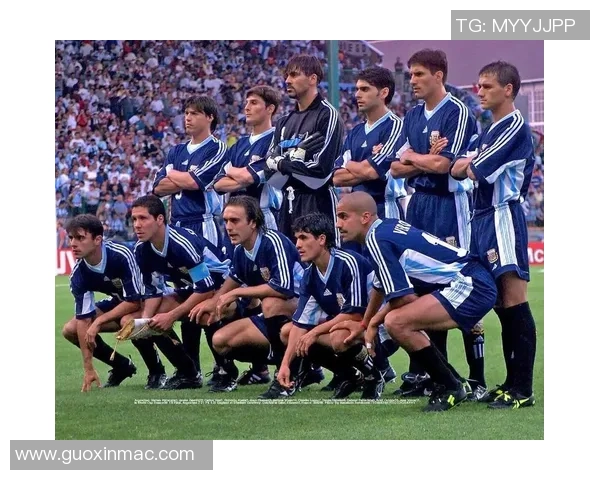 98年英格兰与阿根廷经典对决回顾央视全程直播精彩瞬间分析